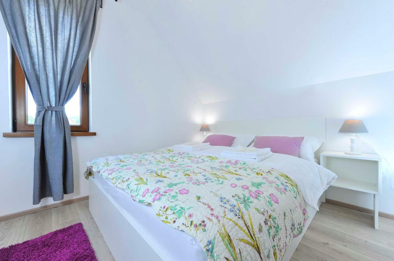 Apartments Relax Saborsko ภายนอก รูปภาพ
