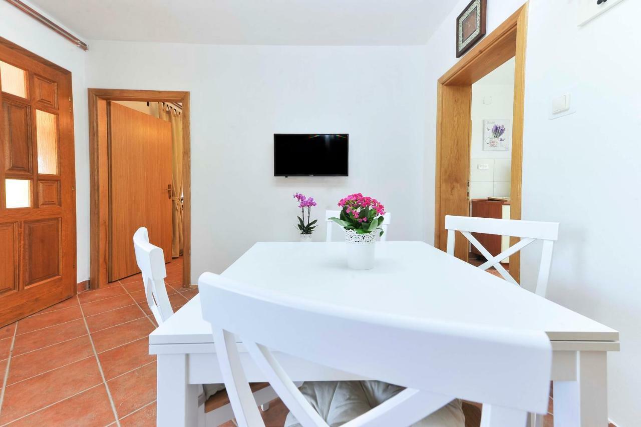 Apartments Relax Saborsko ภายนอก รูปภาพ