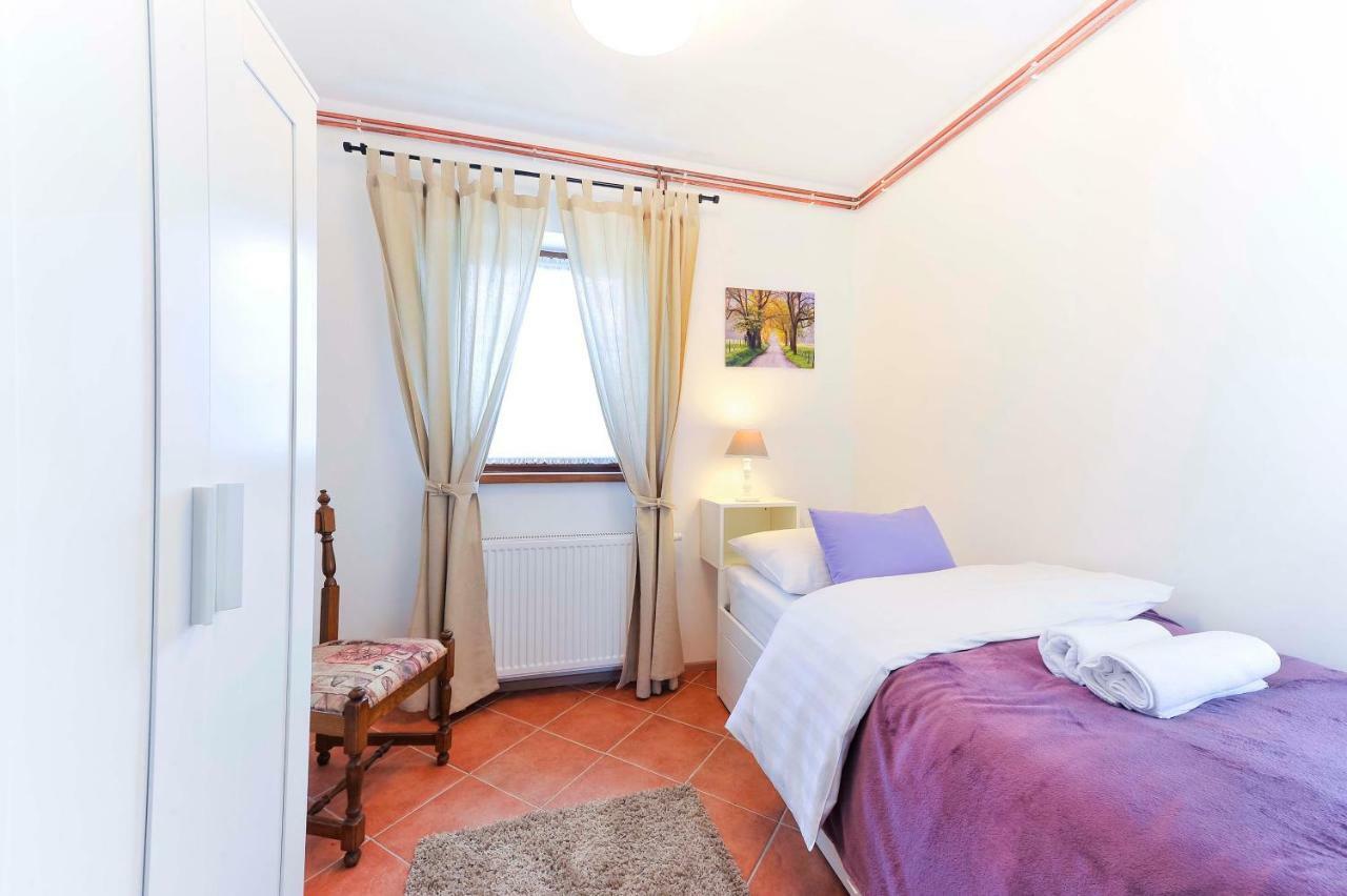 Apartments Relax Saborsko ภายนอก รูปภาพ
